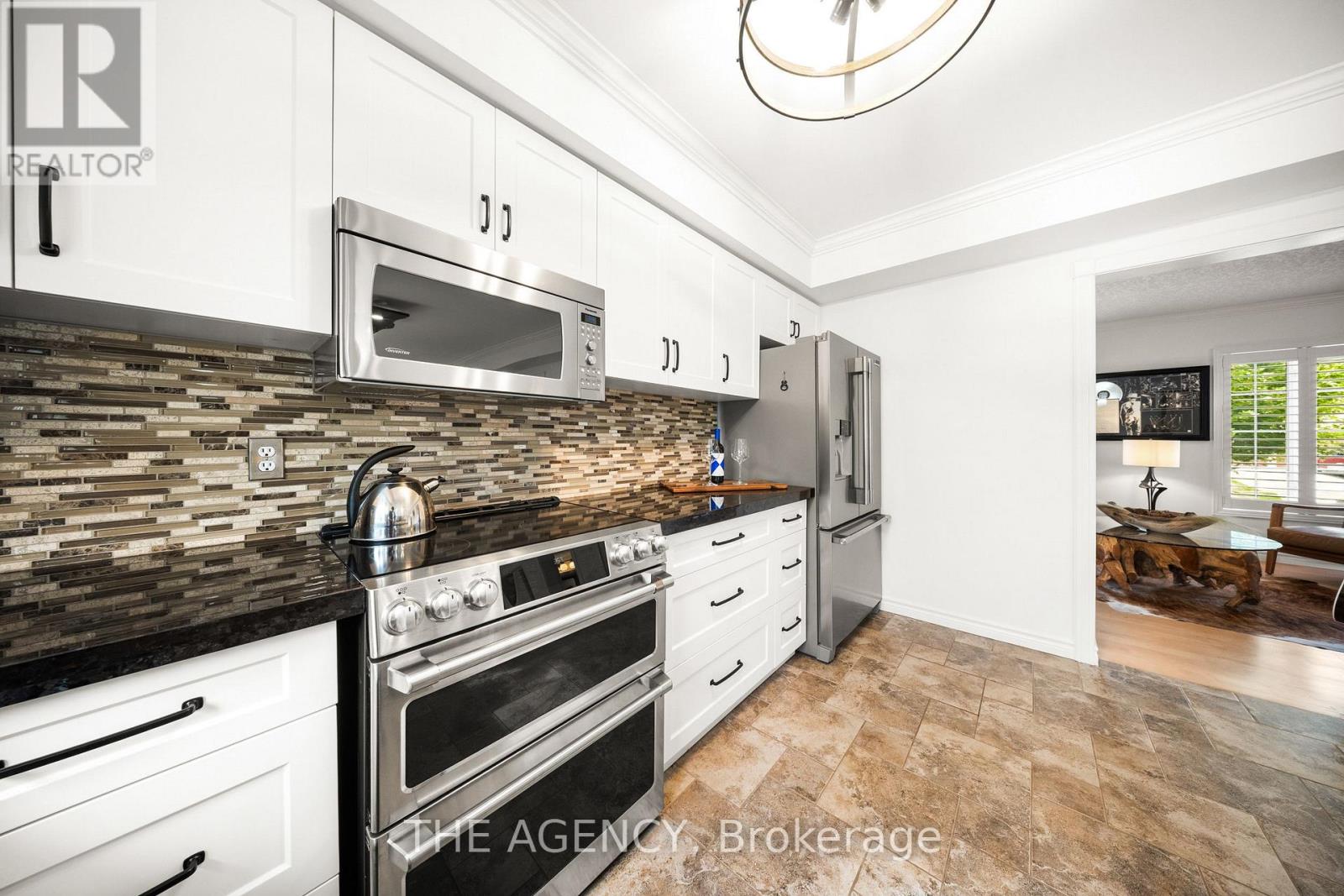 144 Endeavour Drive, Cambridge, Ontario  N3C 4C9 - Photo 8 - X12393604