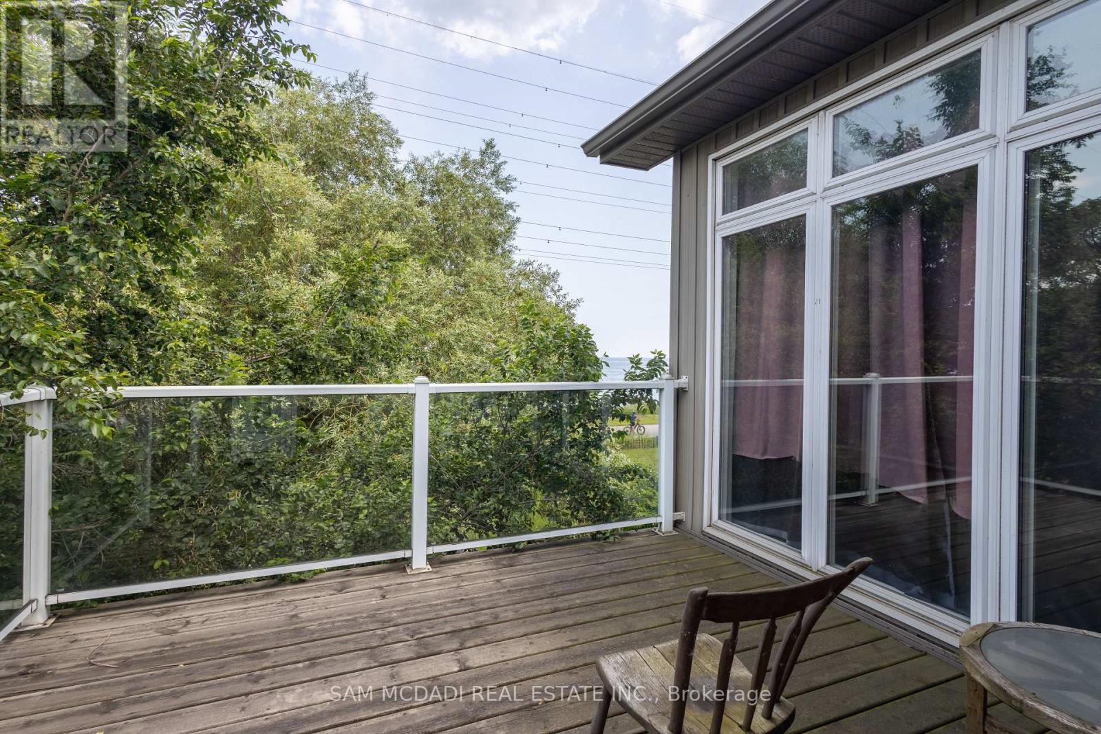 187 Beach Boulevard, Hamilton, Ontario  L8H 6V8 - Photo 28 - X12412072