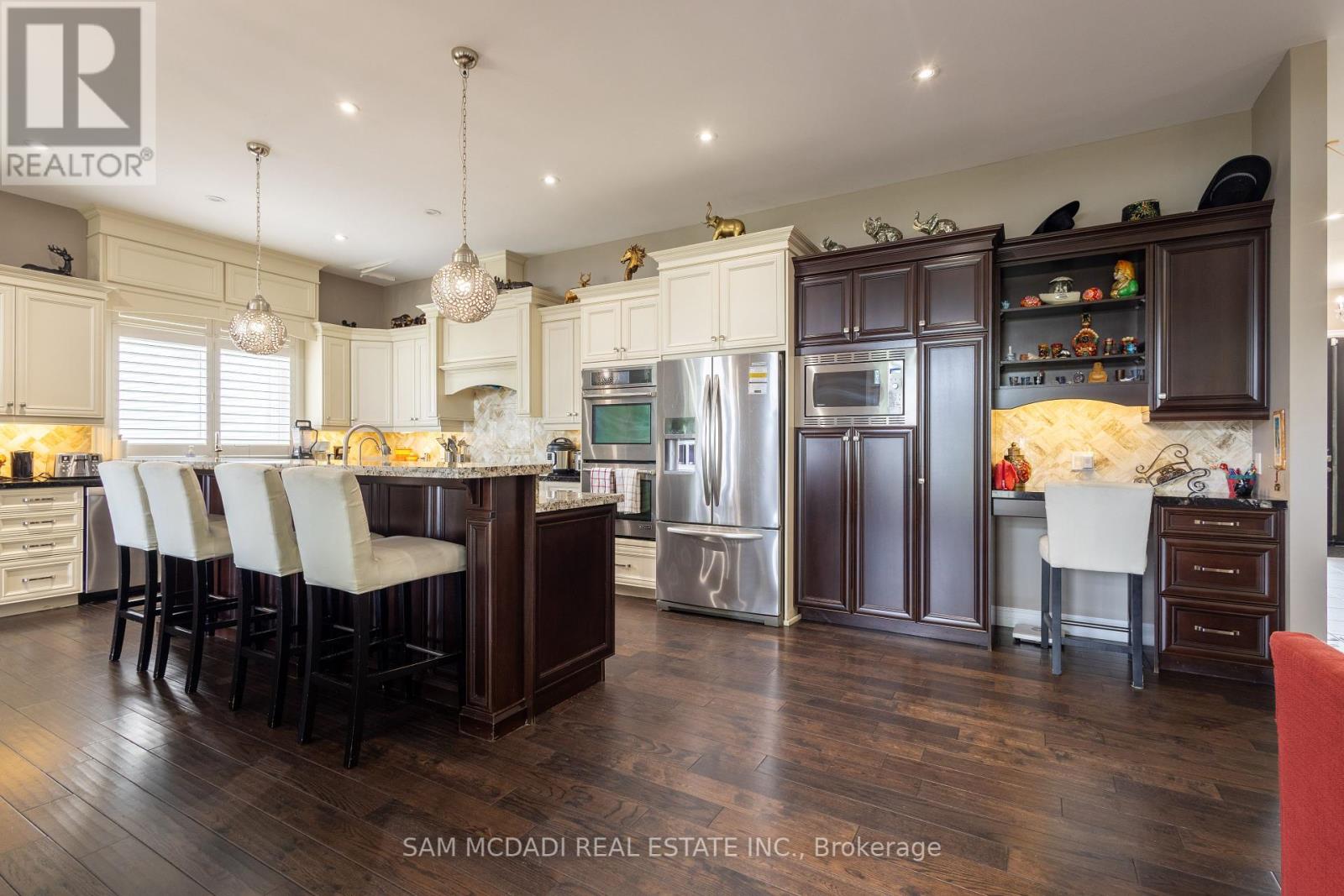 187 Beach Boulevard, Hamilton, Ontario  L8H 6V8 - Photo 8 - X12412072