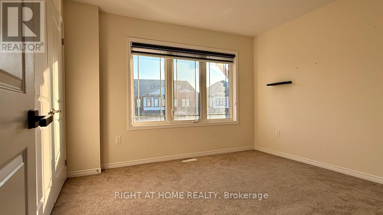 52 Royal Coachman Way, Hamilton, Ontario  L8J 0M2 - Photo 24 - X12412103