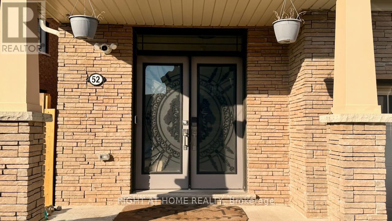 52 Royal Coachman Way, Hamilton, Ontario  L8J 0M2 - Photo 3 - X12412103