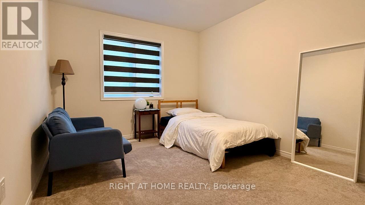52 Royal Coachman Way, Hamilton, Ontario  L8J 0M2 - Photo 30 - X12412103