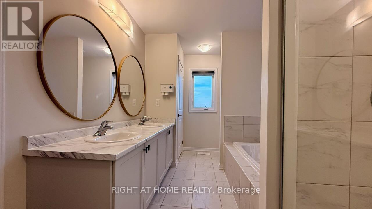 52 Royal Coachman Way, Hamilton, Ontario  L8J 0M2 - Photo 40 - X12412103