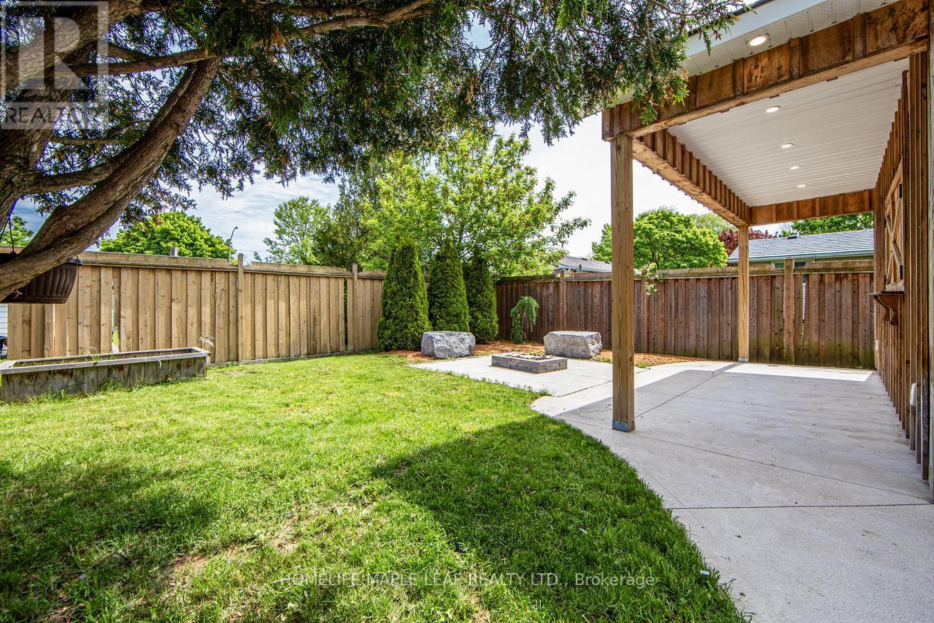 689 Macyoung Drive W, Kincardine, Ontario  N2Z 1T1 - Photo 48 - X12412115