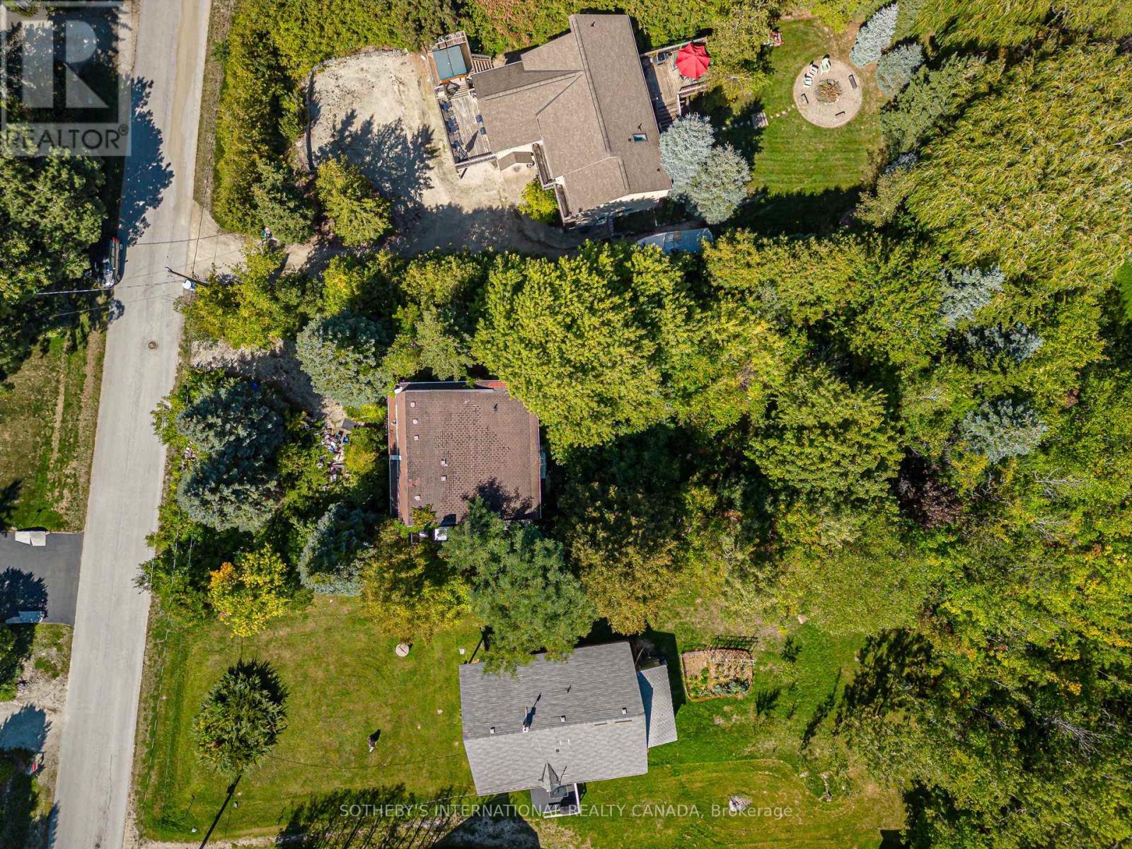 119 Lucille Wheeler Crescent N, Blue Mountains, Ontario  L9Y 0P7 - Photo 11 - X12412116