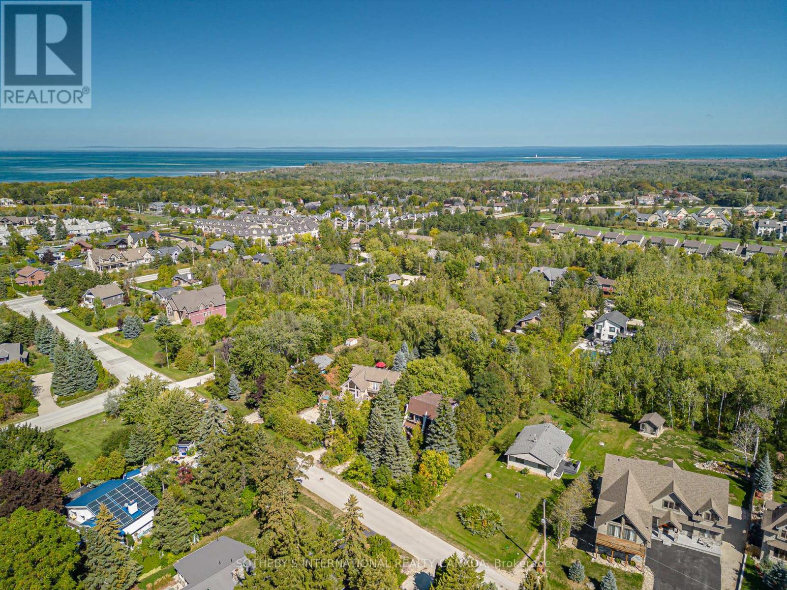 119 Lucille Wheeler Crescent N, Blue Mountains, Ontario  L9Y 0P7 - Photo 4 - X12412116