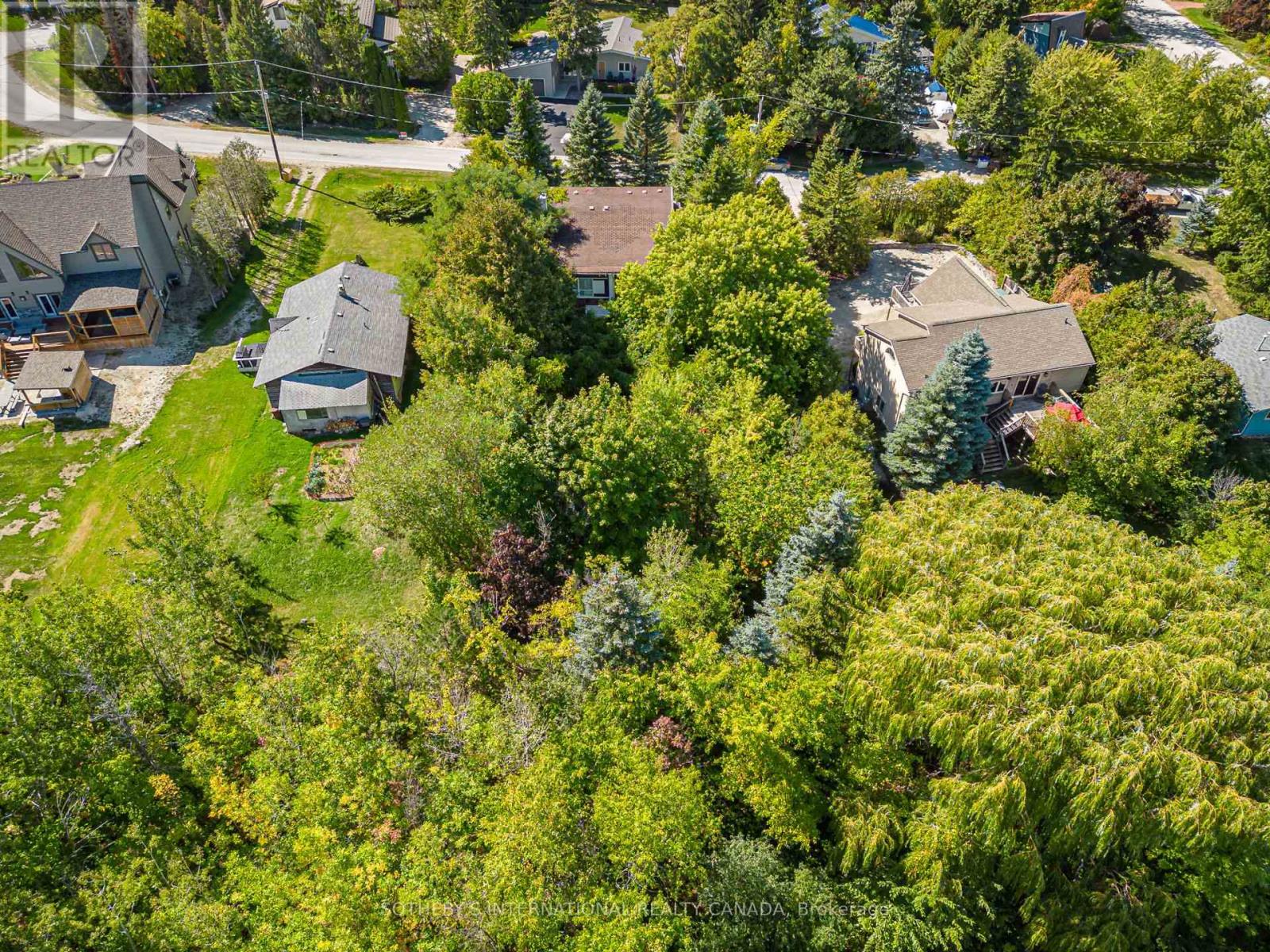 119 Lucille Wheeler Crescent N, Blue Mountains, Ontario  L9Y 0P7 - Photo 7 - X12412116