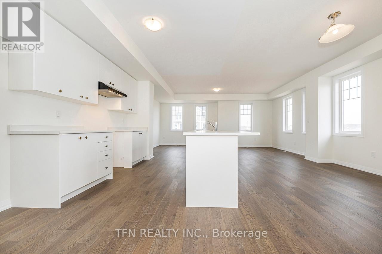 40 Norwich Crescent, Haldimand, Ontario  N3W 0J4 - Photo 11 - X12412119