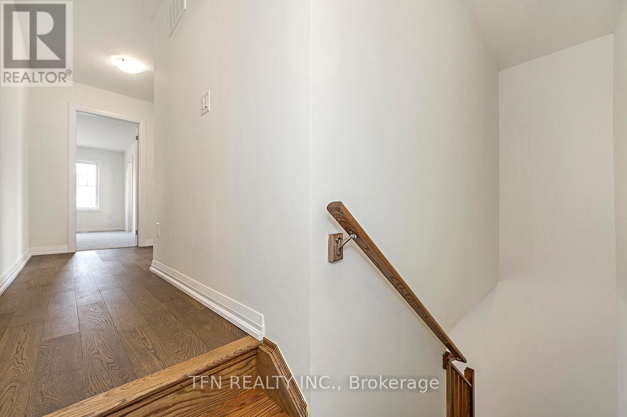 40 Norwich Crescent, Haldimand, Ontario  N3W 0J4 - Photo 35 - X12412119