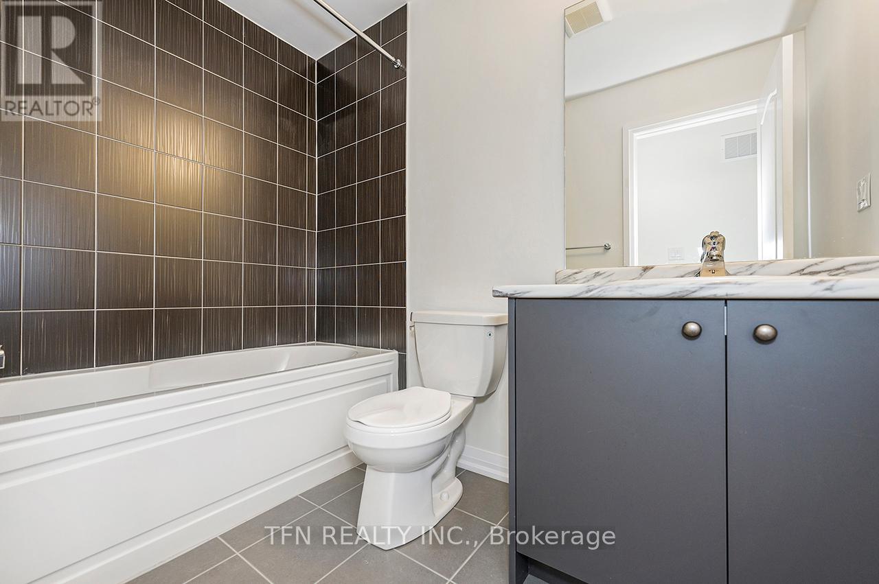 40 Norwich Crescent, Haldimand, Ontario  N3W 0J4 - Photo 36 - X12412119