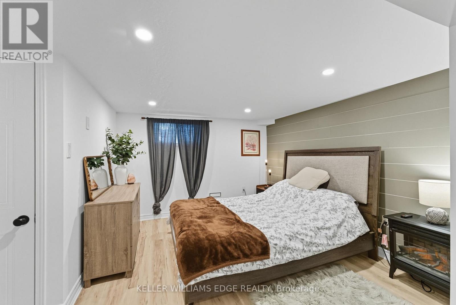 239 East 22nd Street, Hamilton, Ontario  L8V 2V8 - Photo 15 - X12412144