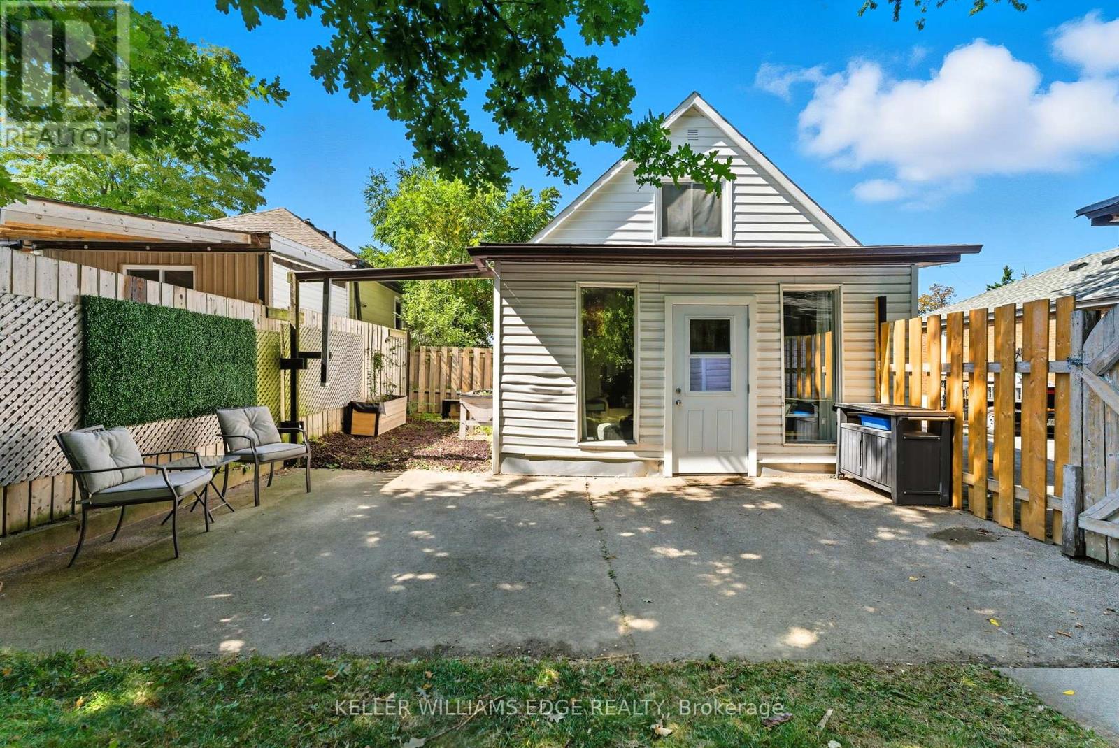 239 East 22nd Street, Hamilton, Ontario  L8V 2V8 - Photo 39 - X12412144