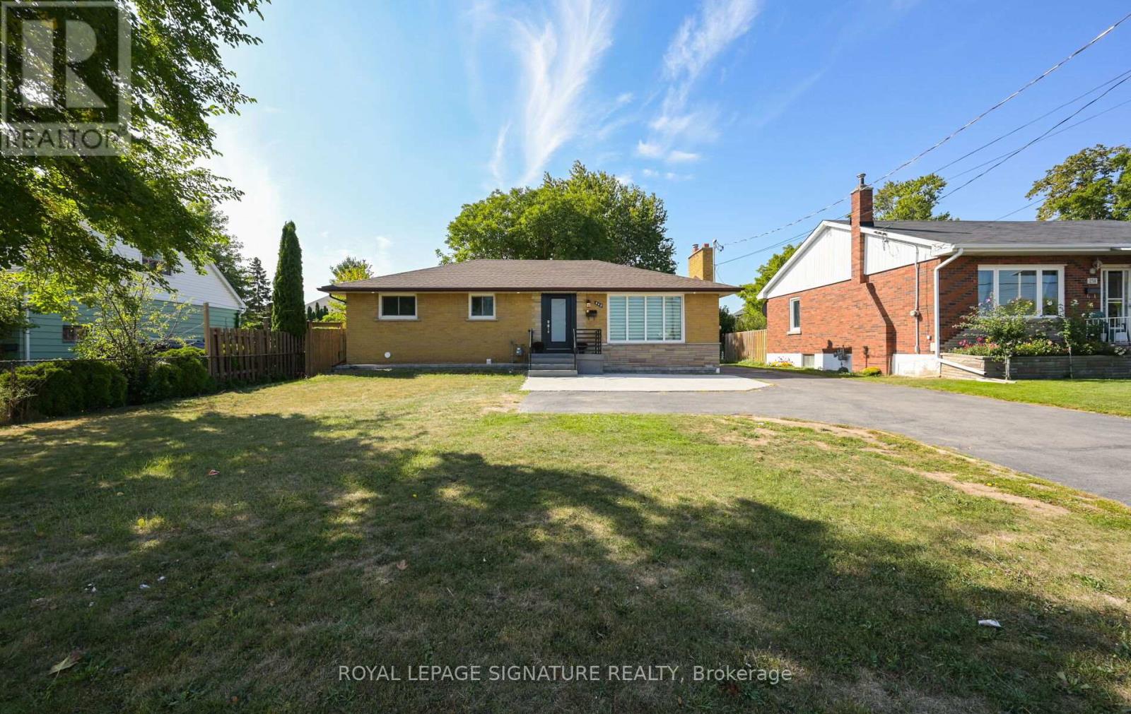 262 BARTON STREET, Hamilton, Ontario