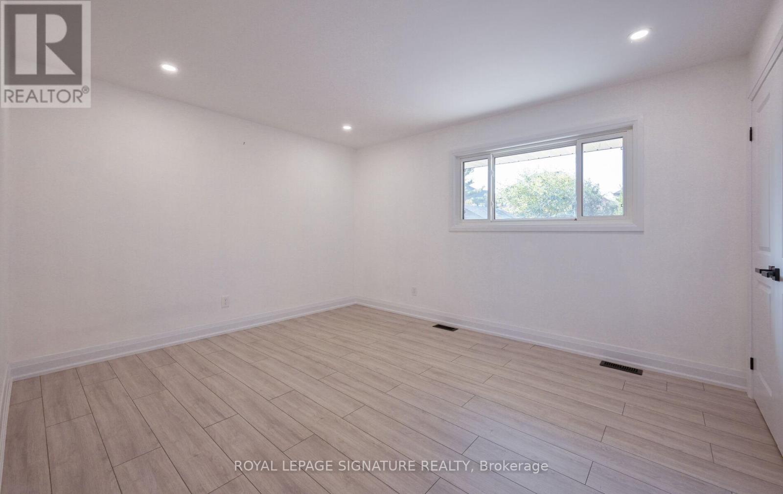262 Barton Street, Hamilton, Ontario  L8E 2K5 - Photo 15 - X12412154