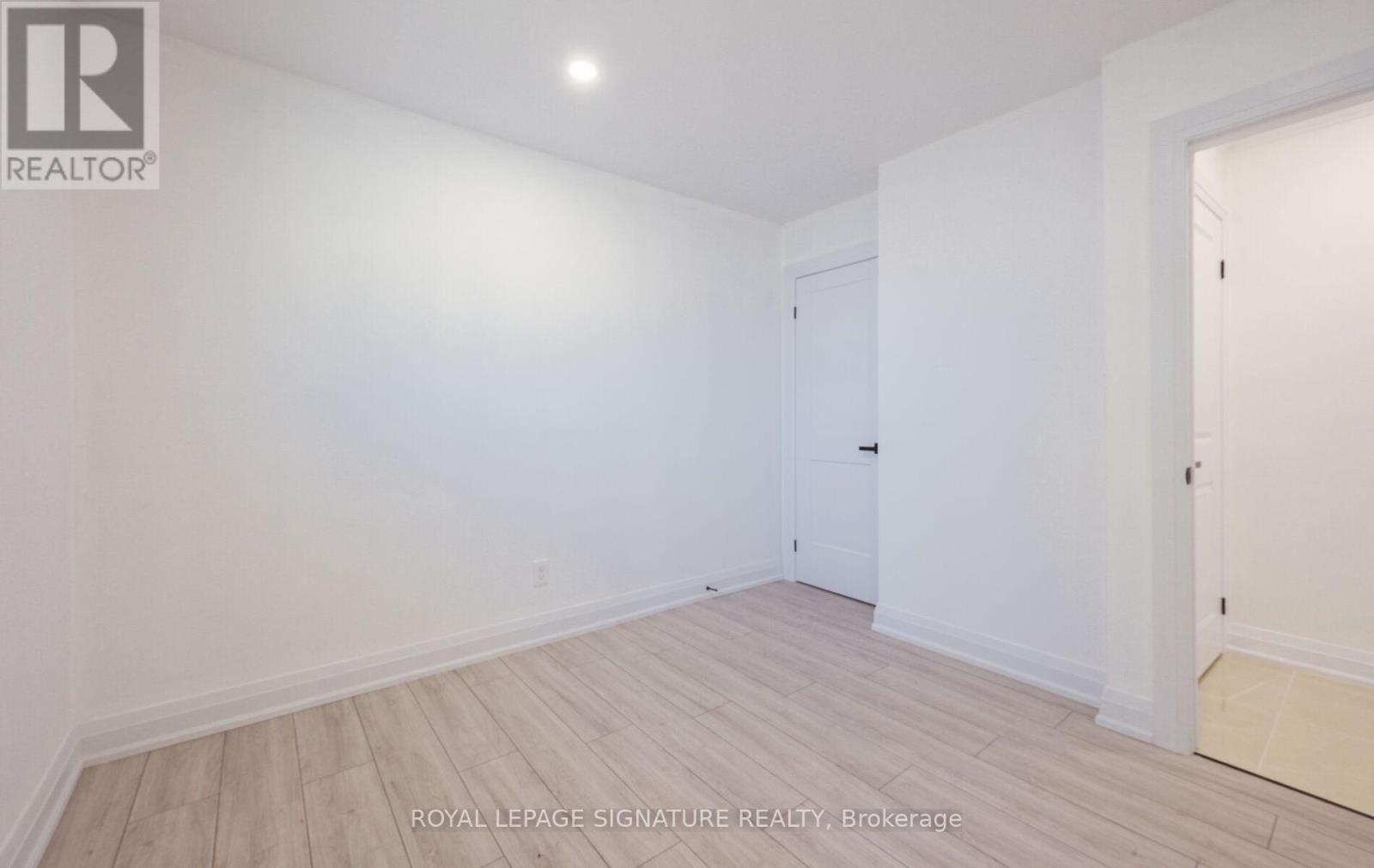 262 Barton Street, Hamilton, Ontario  L8E 2K5 - Photo 19 - X12412154