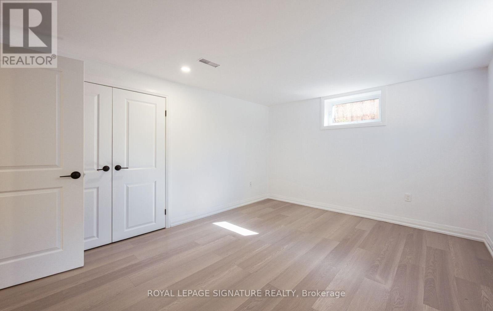 262 Barton Street, Hamilton, Ontario  L8E 2K5 - Photo 34 - X12412154