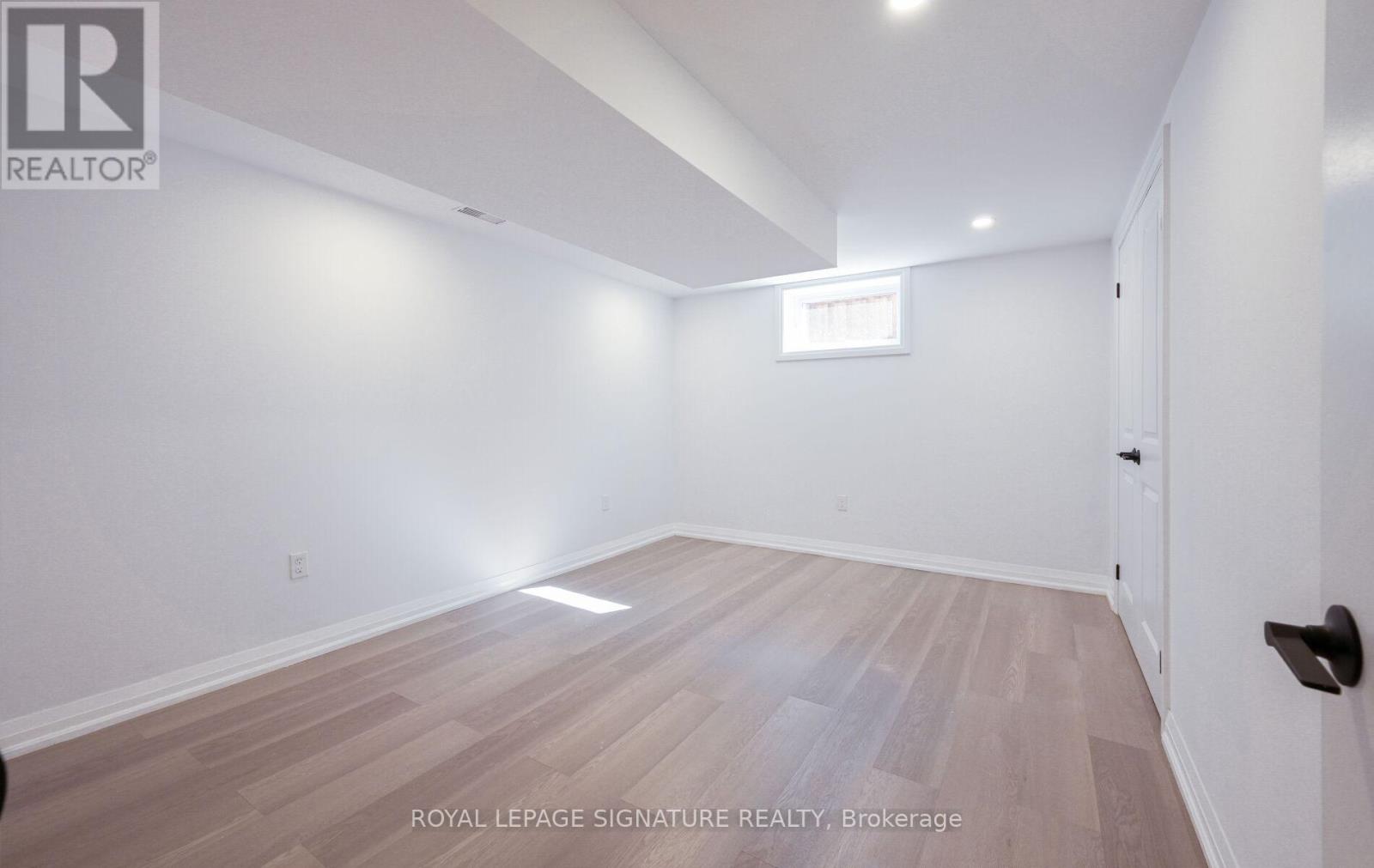 262 Barton Street, Hamilton, Ontario  L8E 2K5 - Photo 35 - X12412154