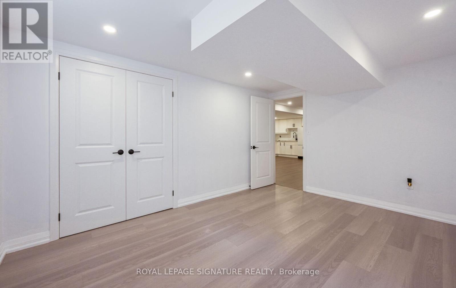 262 Barton Street, Hamilton, Ontario  L8E 2K5 - Photo 36 - X12412154