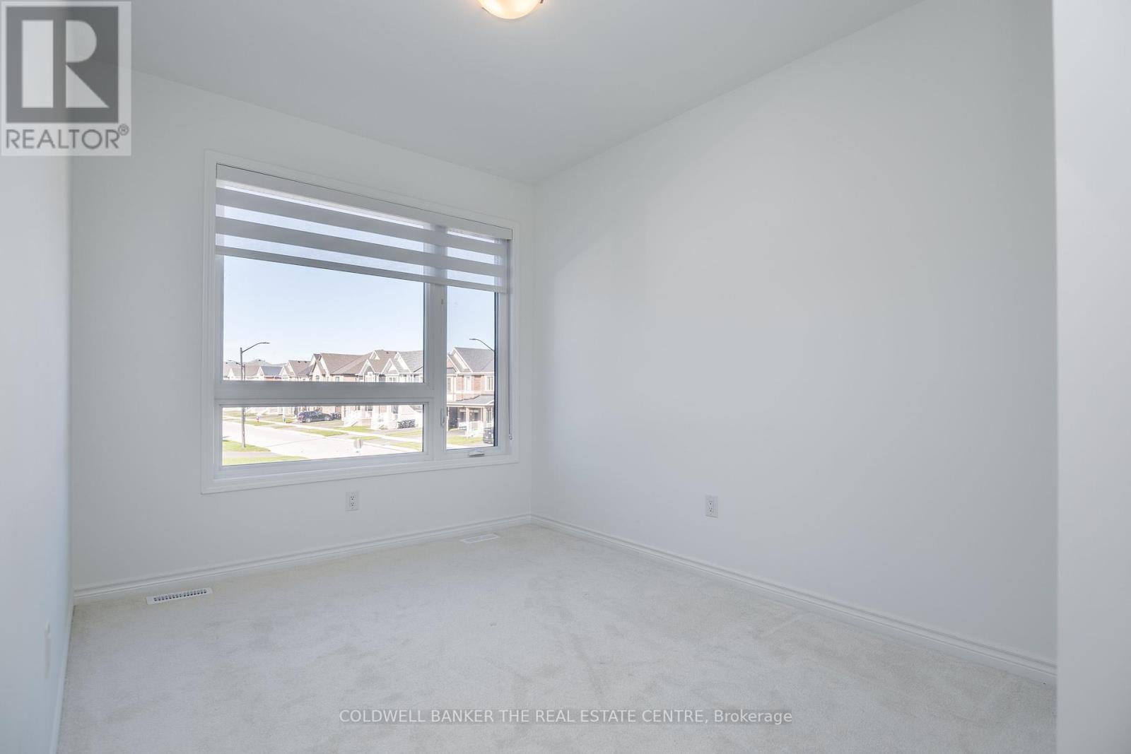550 Mika Street, Innisfil, Ontario  L9S 0S3 - Photo 26 - N12409960