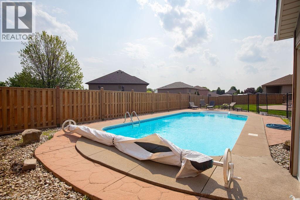 177 Claudette Gate, Hamilton, Ontario  L9B 2J9 - Photo 7 - 40738716