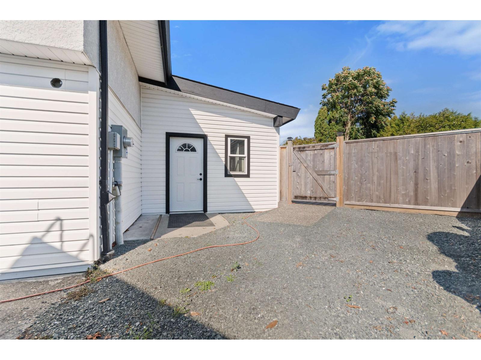 6110 Glenmore Drive, Sardis South, Chilliwack, British Columbia  V2R 3G7 - Photo 3 - R3049050