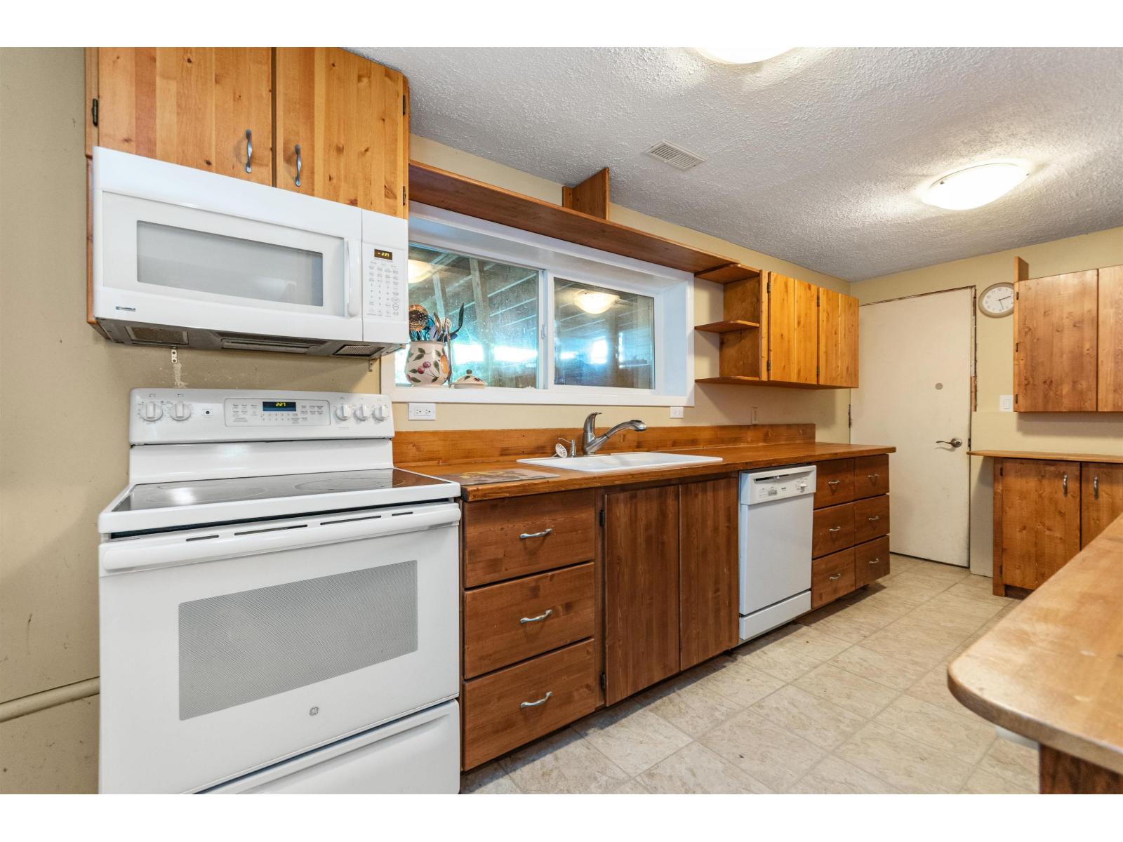 6110 Glenmore Drive, Sardis South, Chilliwack, British Columbia  V2R 3G7 - Photo 23 - R3049050