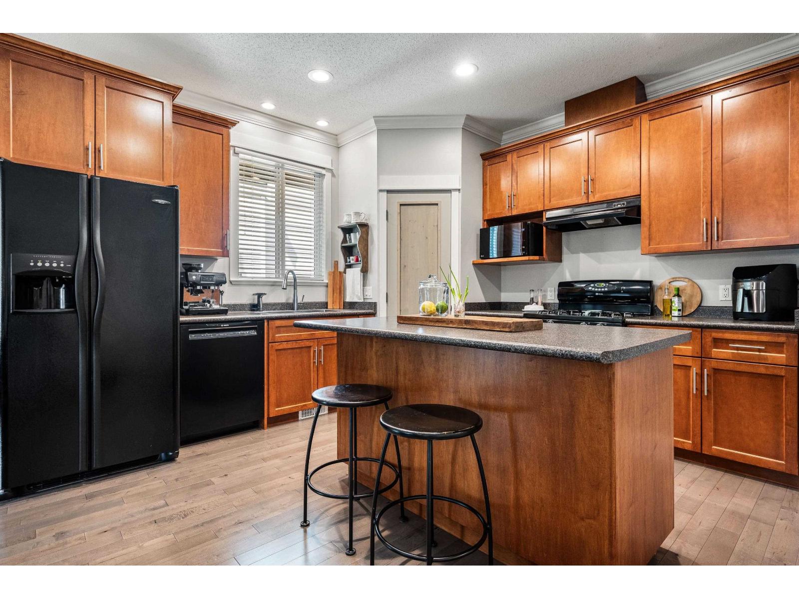 35448 Nakiska Court, Abbotsford, British Columbia  V3G 1J6 - Photo 8 - R3047691