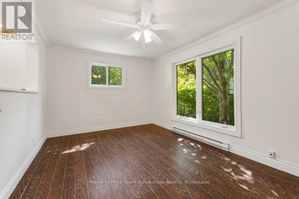 32 Waubeek Street, Parry Sound, Ontario  P2A 1C2 - Photo 15 - X12412443