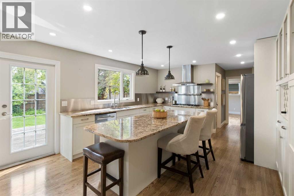 Property at 152 Lake Mead Crescent SE image 5
