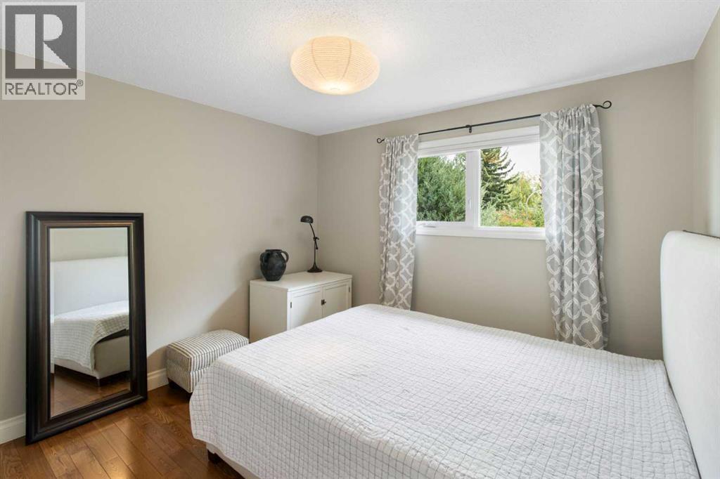 152 Lake Mead Crescent Se, Calgary, Alberta  T2J 4A1 - Photo 24 - A2257799