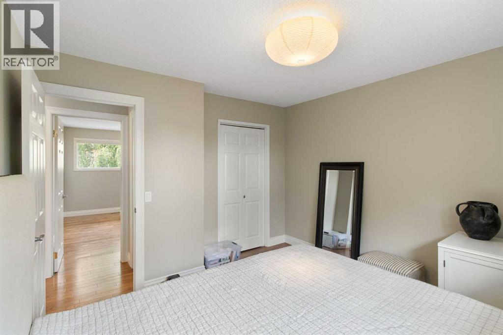 152 Lake Mead Crescent Se, Calgary, Alberta  T2J 4A1 - Photo 25 - A2257799