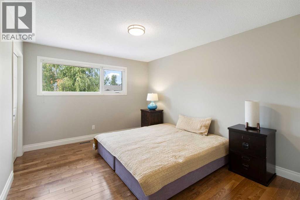 152 Lake Mead Crescent Se, Calgary, Alberta  T2J 4A1 - Photo 26 - A2257799
