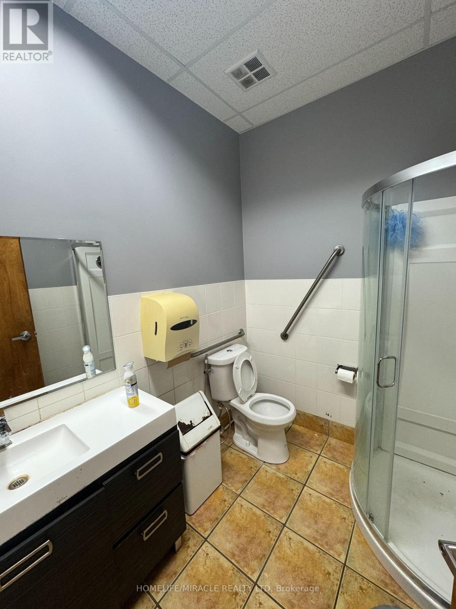 109 - 255 Woodlawn Road W, Guelph, Ontario  N1H 8J1 - Photo 7 - X12411626