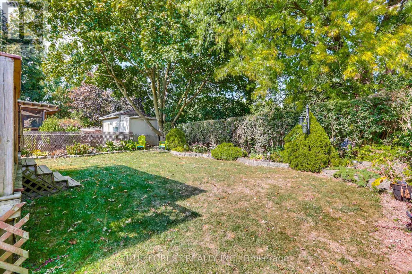 6 Ashbury Avenue, London South, Ontario  N6E 1S8 - Photo 31 - X12412406