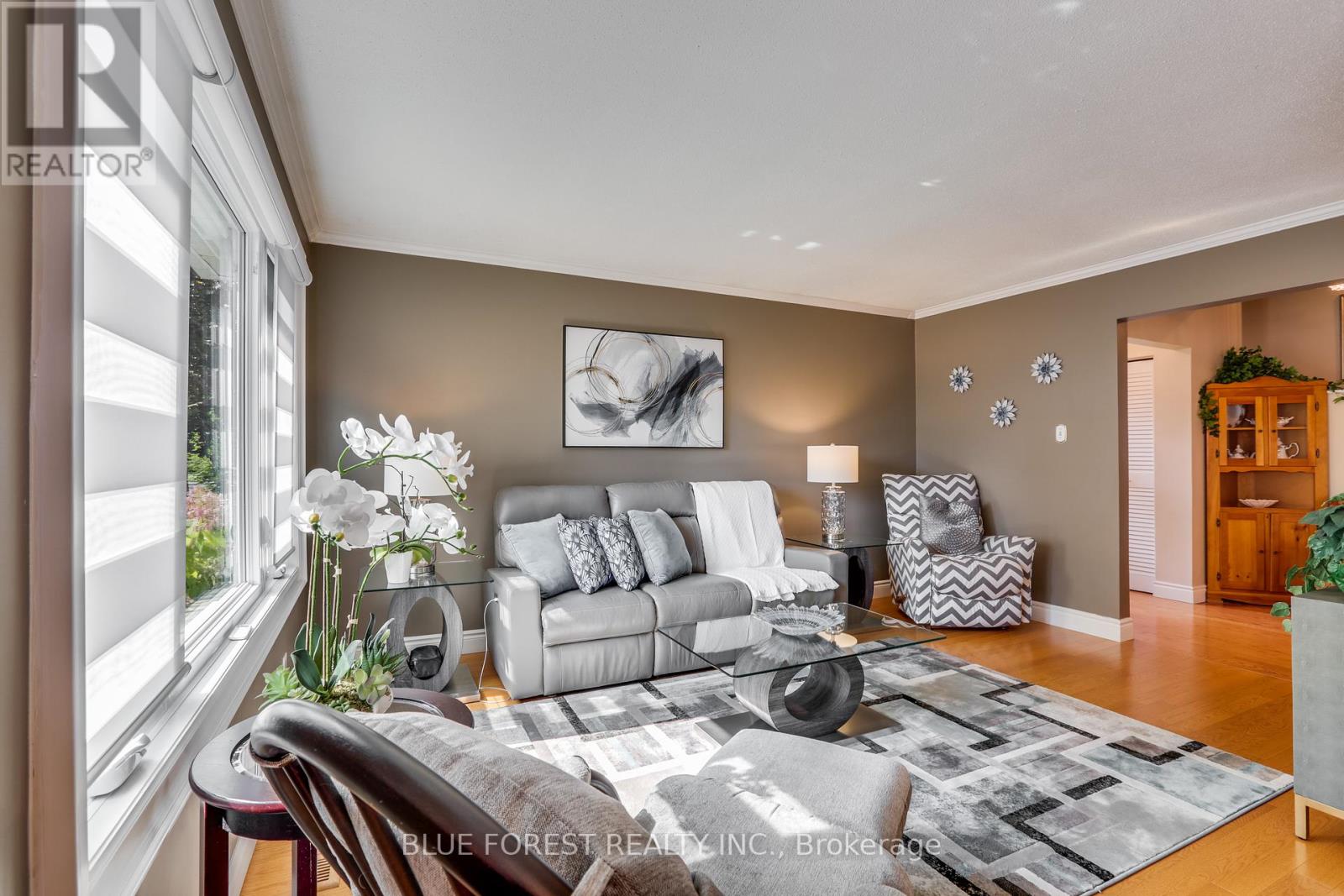 6 Ashbury Avenue, London South, Ontario  N6E 1S8 - Photo 7 - X12412406