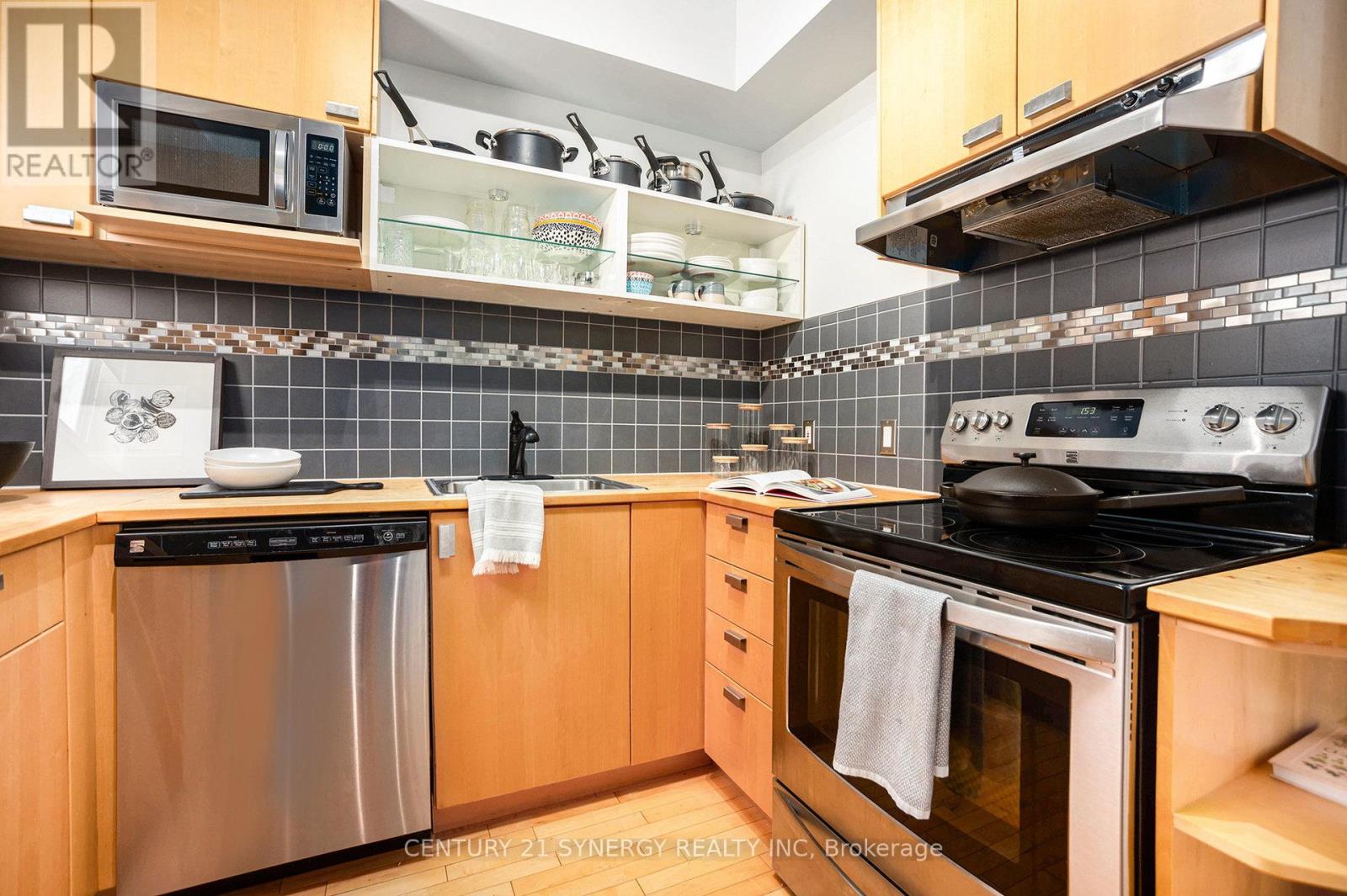 1137 Gladstone Avenue, Ottawa, Ontario  K1Y 3H4 - Photo 15 - X12412377
