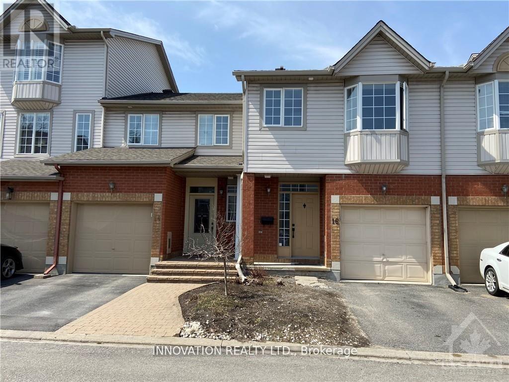 16 SANTA CRUZ PRIVATE, Ottawa, Ontario