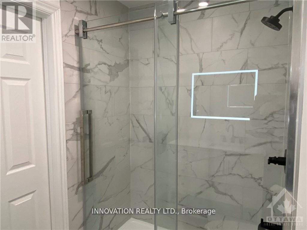 16 Santa Cruz Private, Ottawa, Ontario  K1G 6M4 - Photo 13 - X12412430