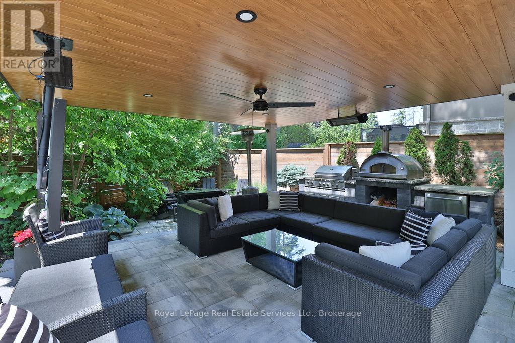 182 Charnwood Drive, Oakville, Ontario  L6J 5H1 - Photo 42 - W12412454