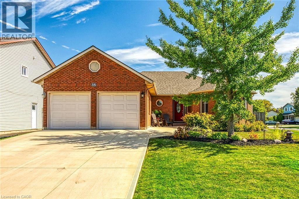 35 Highland Boulevard, Caledonia, Ontario  N3W 1G6 - Photo 1 - 40771279