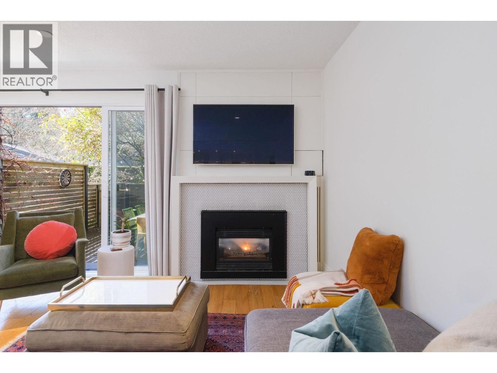 36 1910 Cedar Village Crescent, North Vancouver, British Columbia  V7J 3M5 - Photo 12 - R3049546