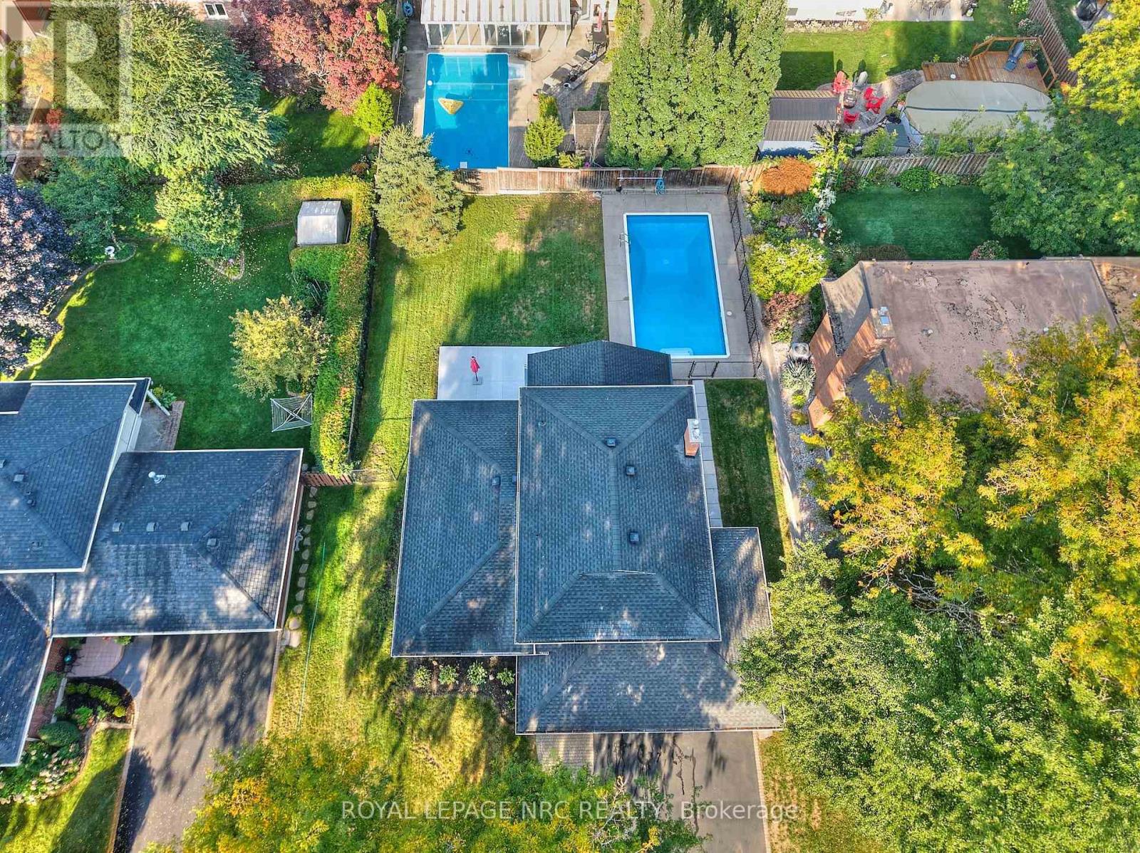 10 Willowdale Court, Pelham, Ontario  L0S 1E2 - Photo 49 - X12412429