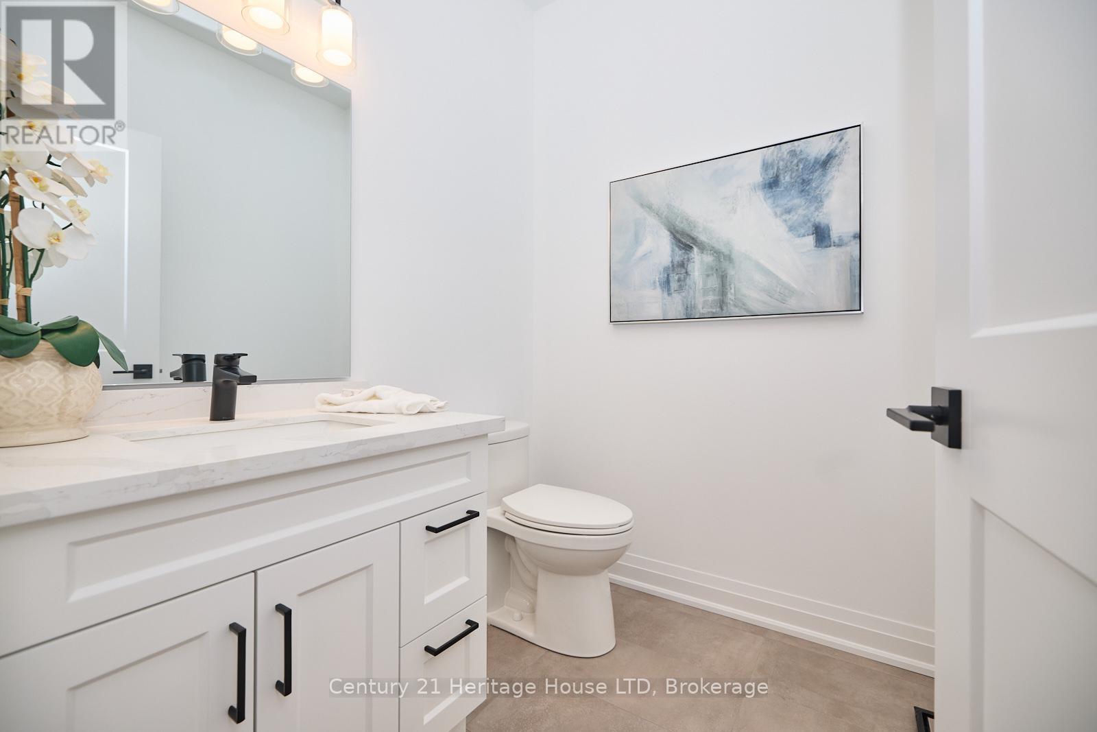 4 Meteor Street, St. Catharines, Ontario  L2S 2T1 - Photo 12 - X12412455