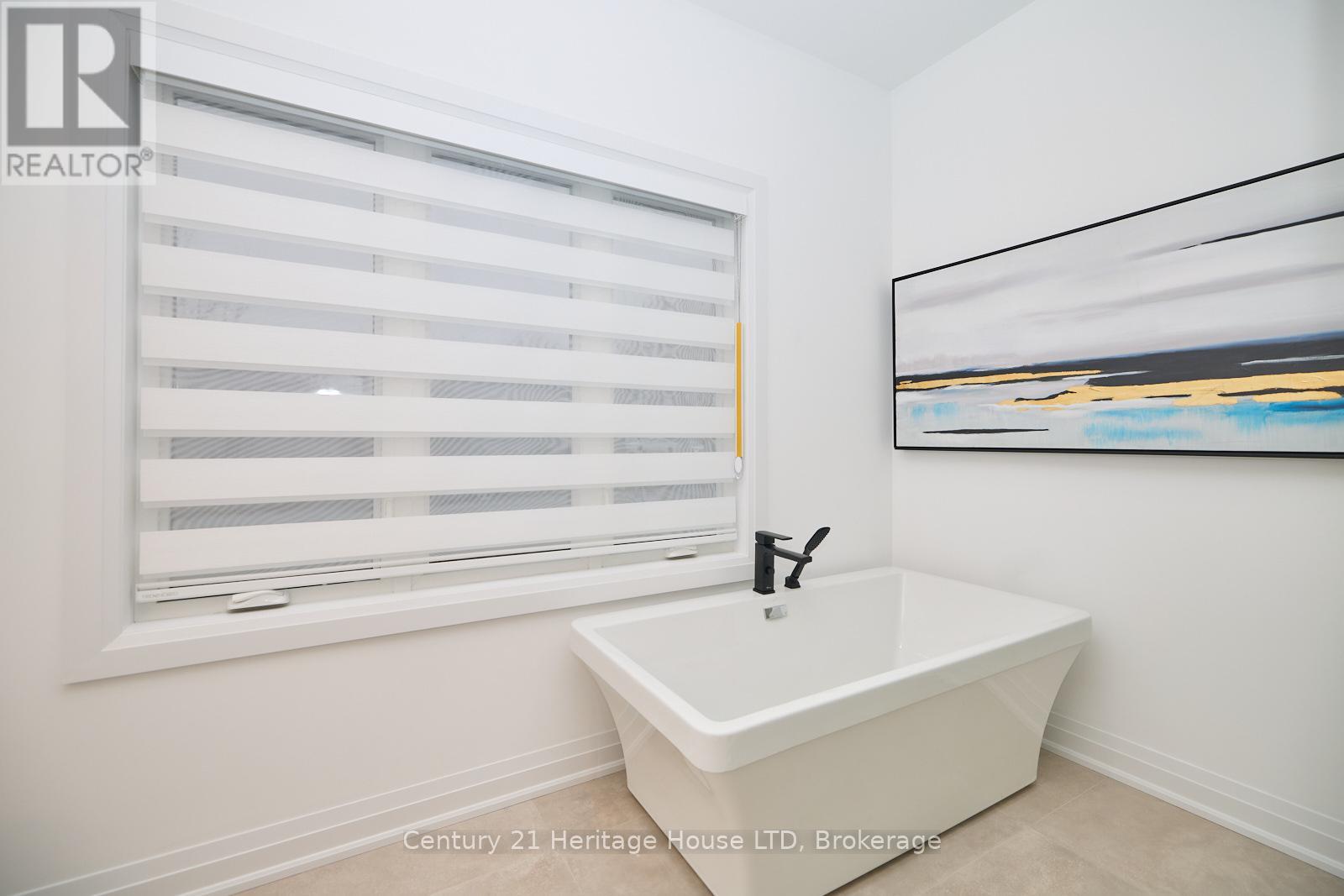 4 Meteor Street, St. Catharines, Ontario  L2S 2T1 - Photo 19 - X12412455