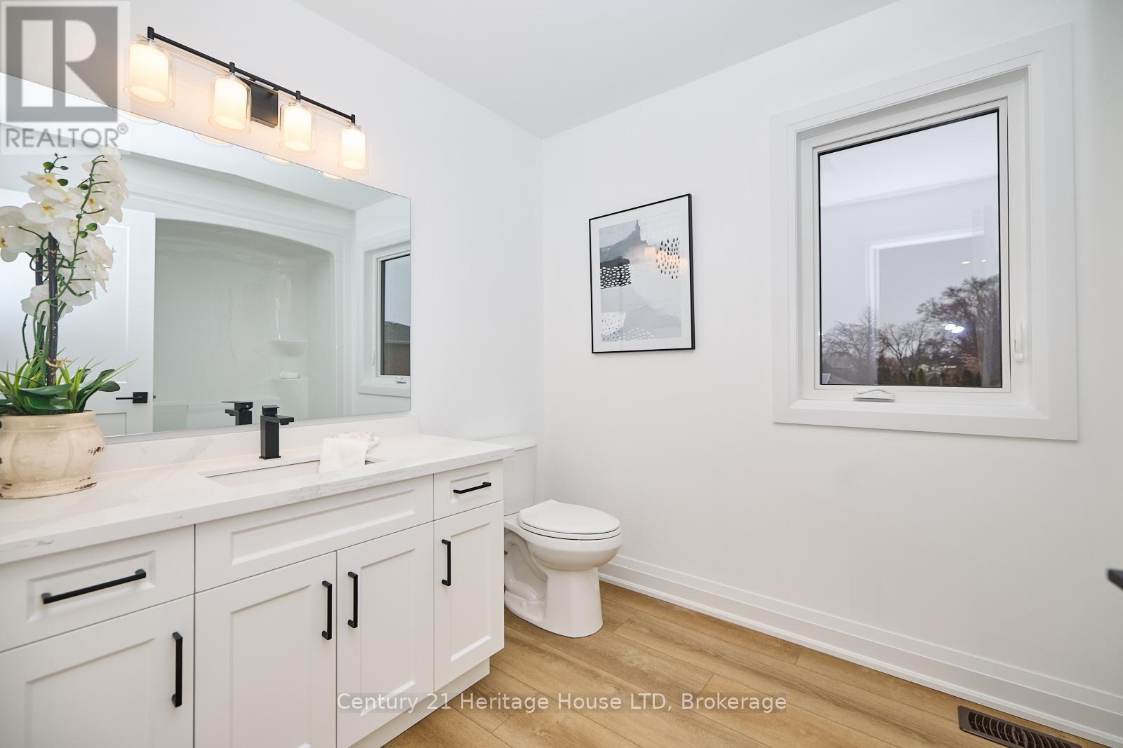 4 Meteor Street, St. Catharines, Ontario  L2S 2T1 - Photo 26 - X12412455