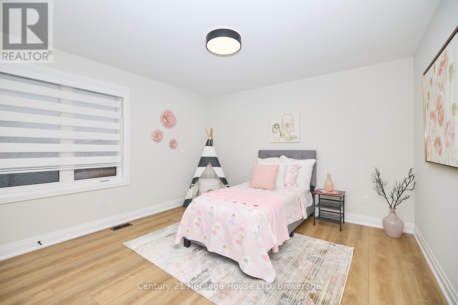 4 Meteor Street, St. Catharines, Ontario  L2S 2T1 - Photo 28 - X12412455