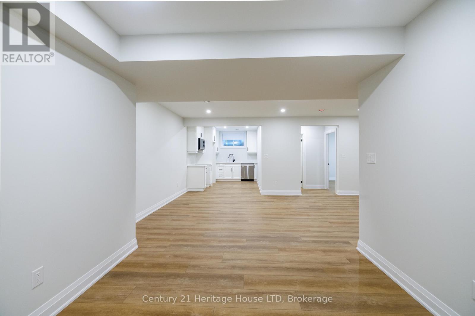 4 Meteor Street, St. Catharines, Ontario  L2S 2T1 - Photo 30 - X12412455