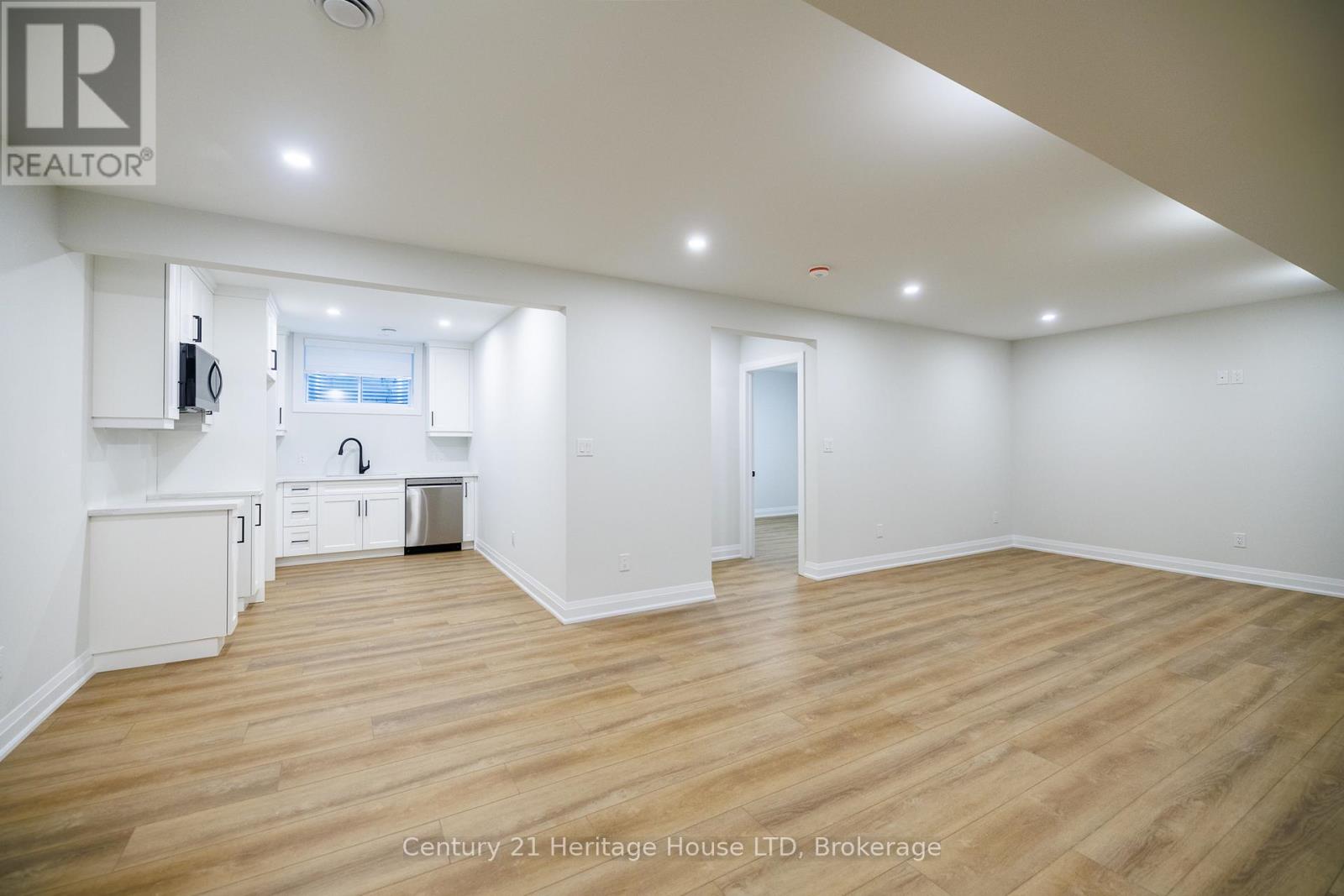 4 Meteor Street, St. Catharines, Ontario  L2S 2T1 - Photo 31 - X12412455