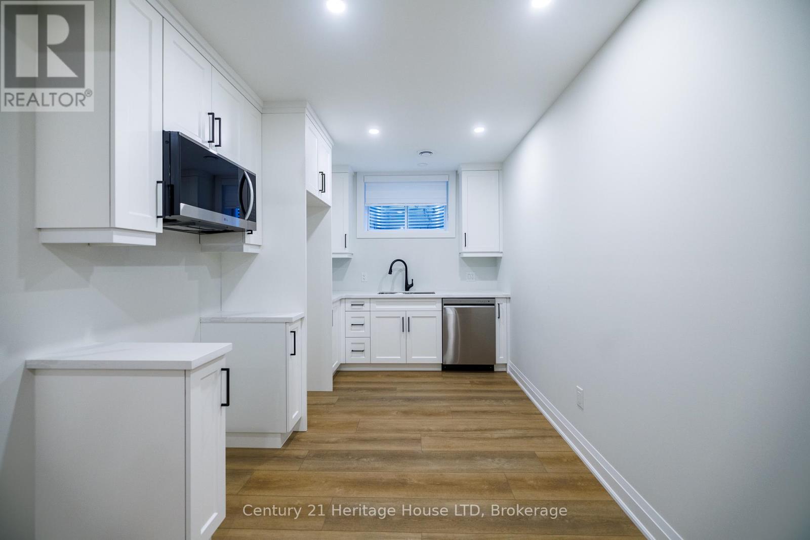 4 Meteor Street, St. Catharines, Ontario  L2S 2T1 - Photo 32 - X12412455