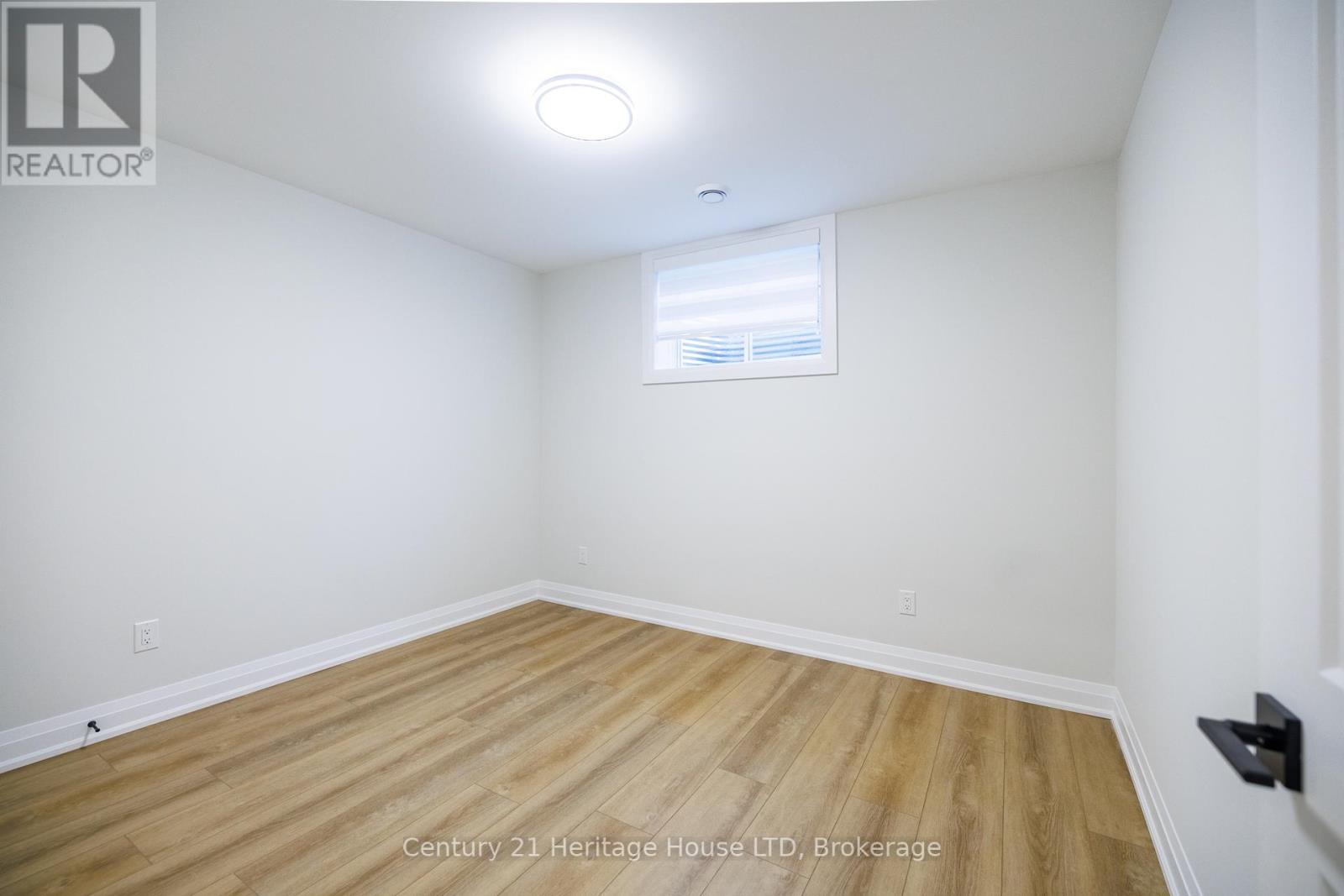 4 Meteor Street, St. Catharines, Ontario  L2S 2T1 - Photo 37 - X12412455